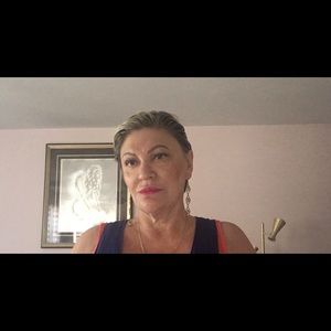 Meet your Posher, Ilana